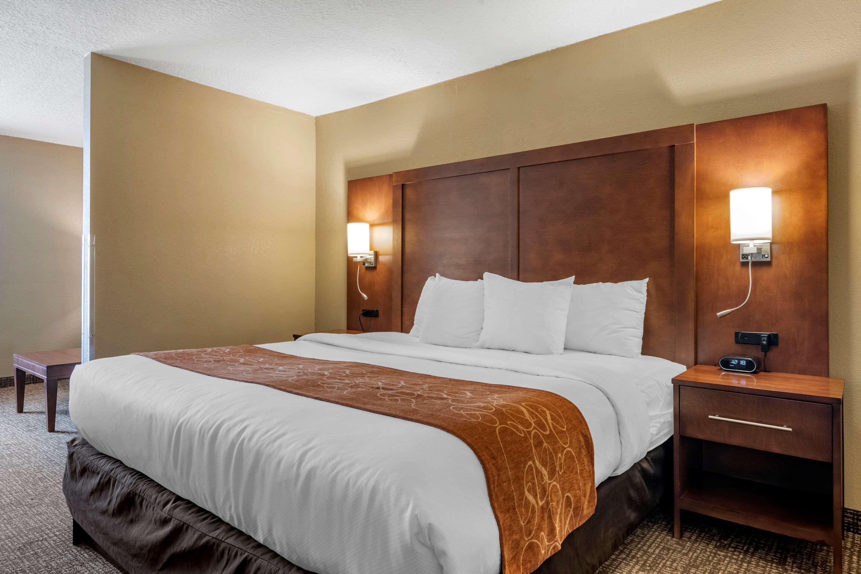 Comfort Suites Baymeadows Near Butler Blvd Τζάκσονβιλ Εξωτερικό φωτογραφία