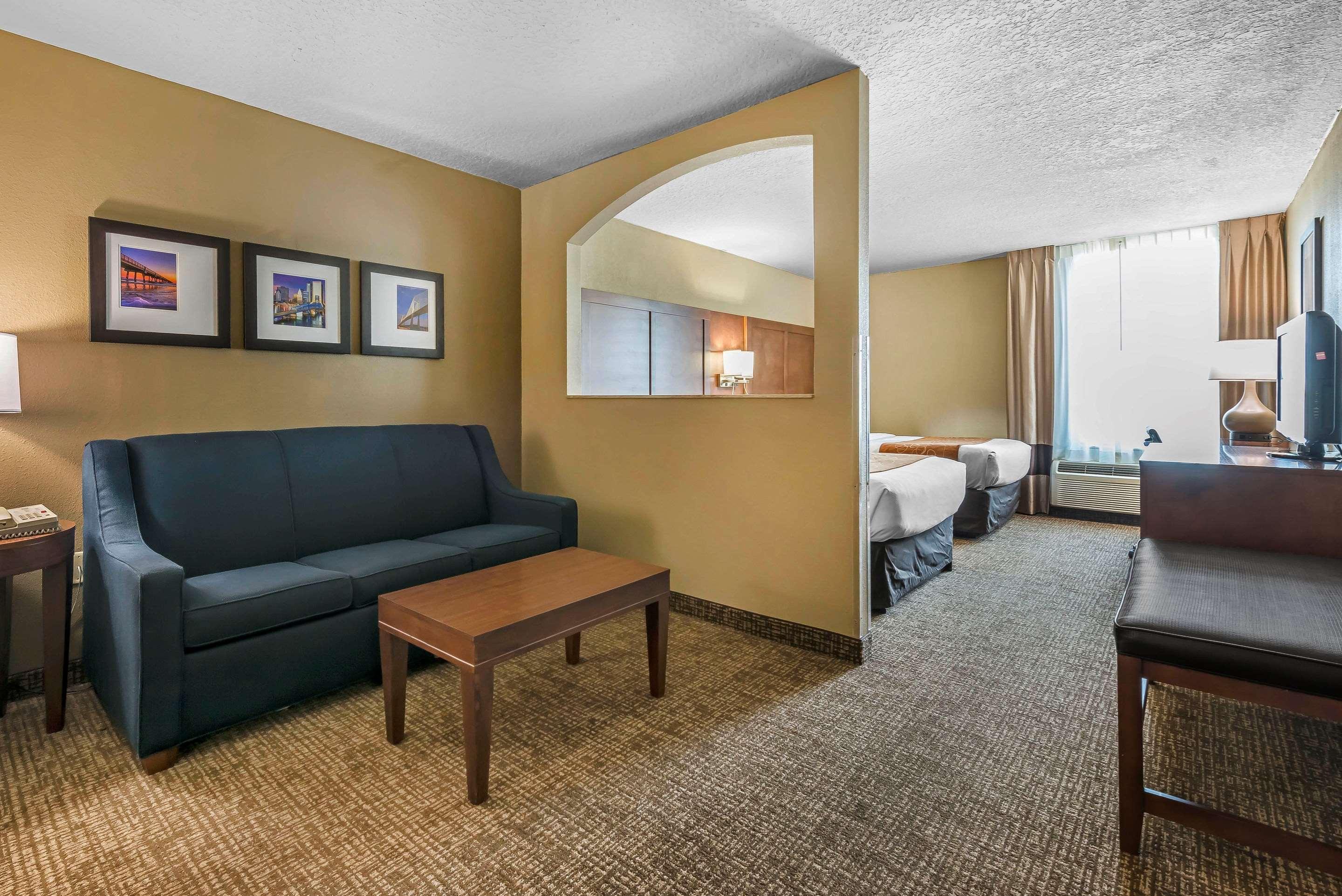 Comfort Suites Baymeadows Near Butler Blvd Τζάκσονβιλ Εξωτερικό φωτογραφία