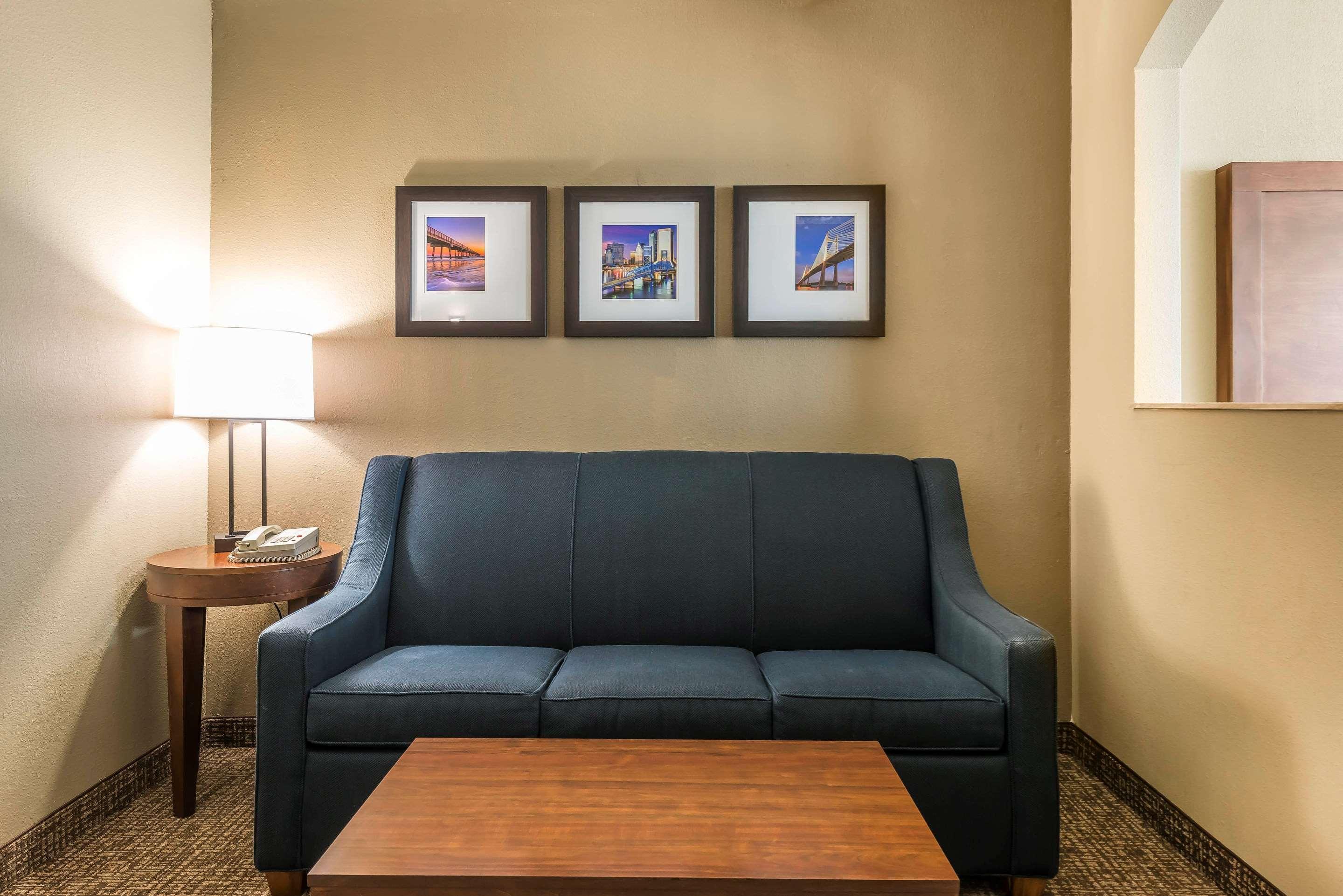 Comfort Suites Baymeadows Near Butler Blvd Τζάκσονβιλ Εξωτερικό φωτογραφία
