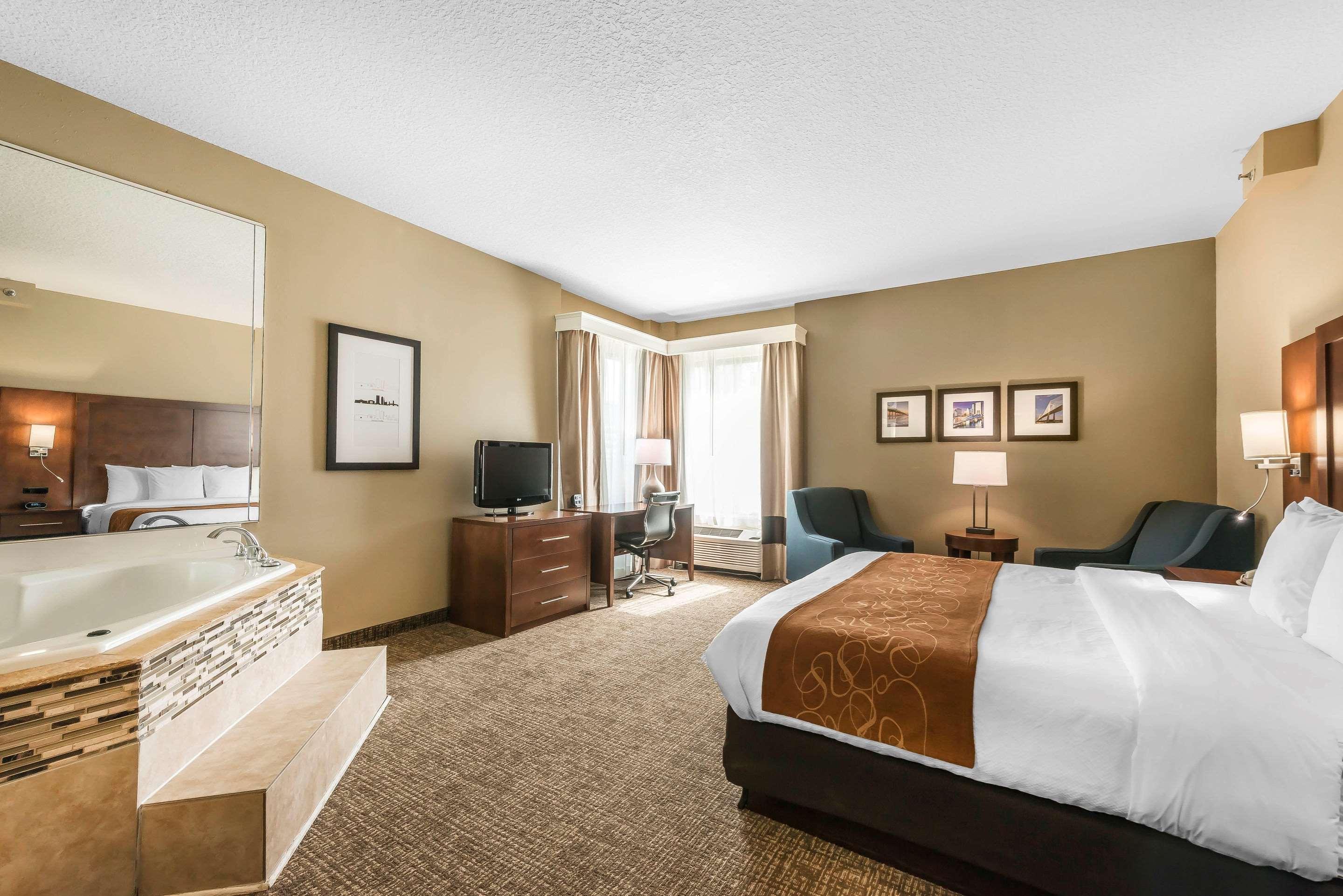 Comfort Suites Baymeadows Near Butler Blvd Τζάκσονβιλ Εξωτερικό φωτογραφία