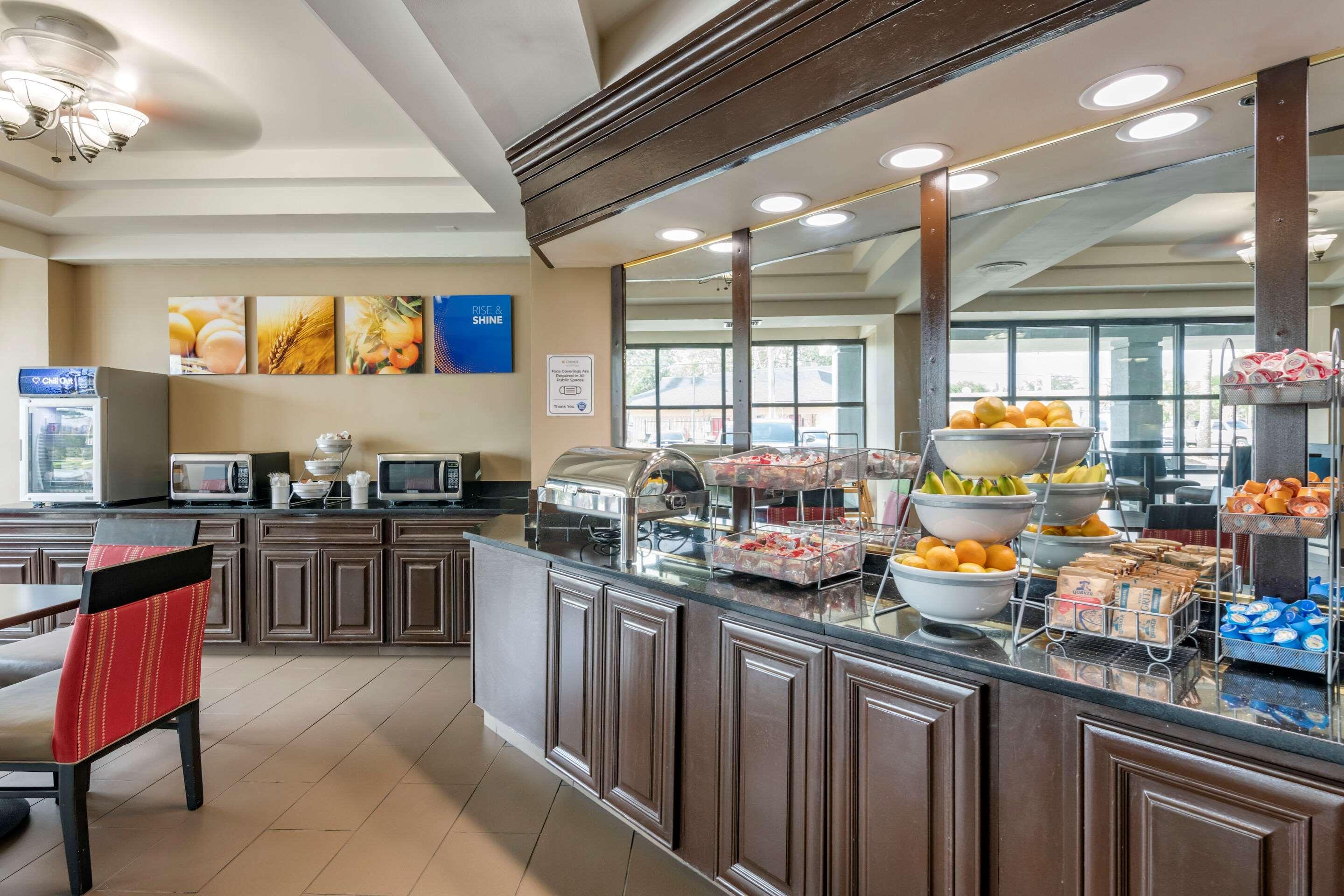Comfort Suites Baymeadows Near Butler Blvd Τζάκσονβιλ Εξωτερικό φωτογραφία