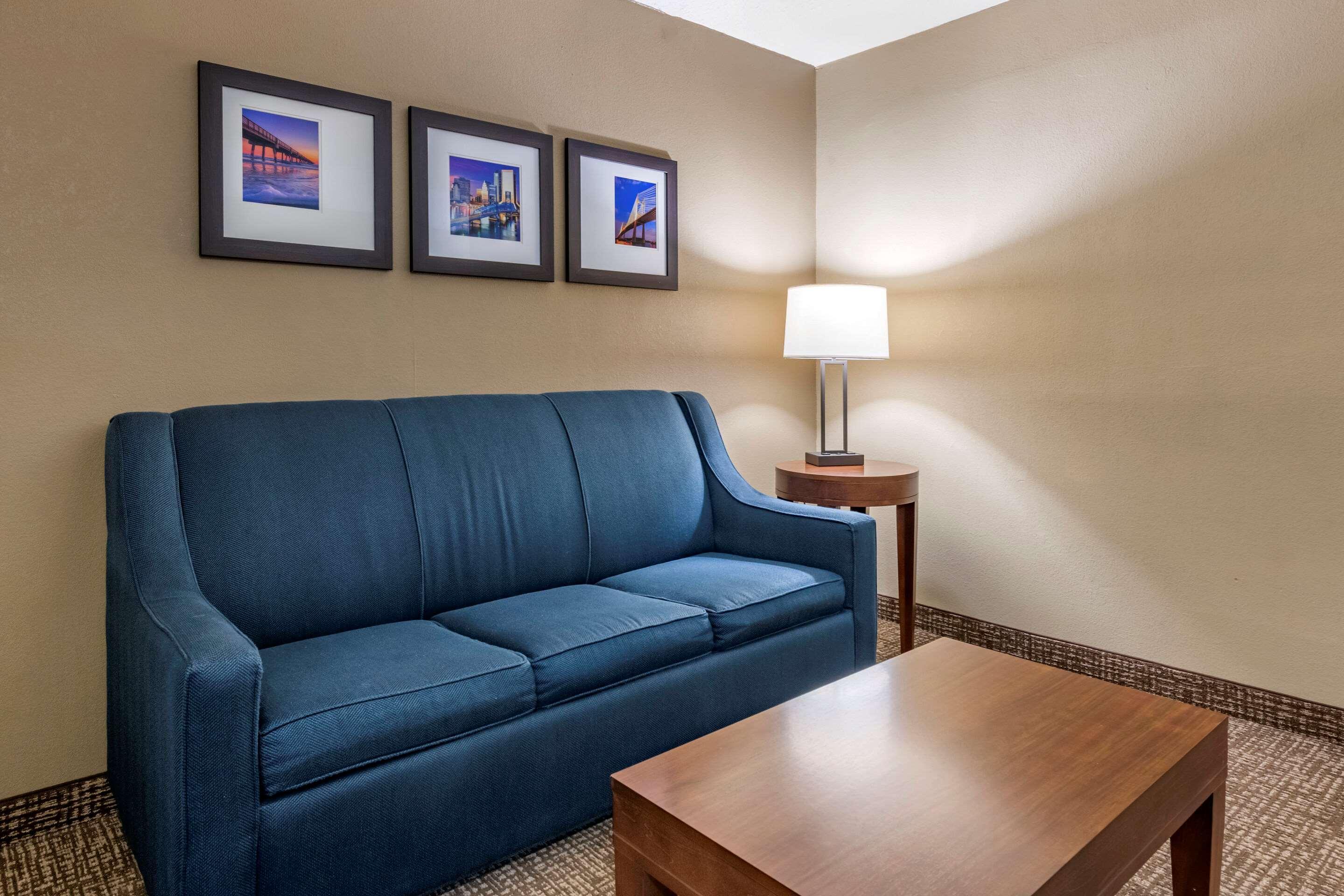 Comfort Suites Baymeadows Near Butler Blvd Τζάκσονβιλ Εξωτερικό φωτογραφία